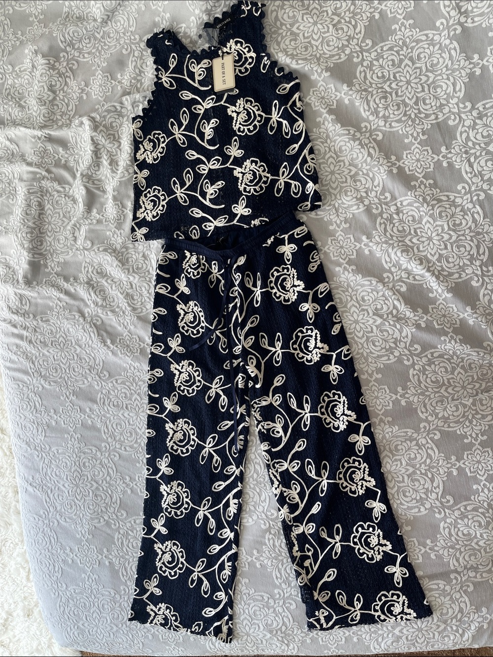 New Solitaire Navy and White Floral Wide-Leg Jumpsuit M - Picture 6 of 11